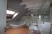 Foto - *2 Zimmer mit Balkon im Dachgeschoss* in Duisburg-Homberg, Moerser Str.