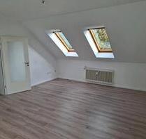 Drei Zimmer Dachgeschosswohnung in Ehlershausen - Burgdorf