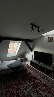 Foto - Frauen-Wg-Zimmer mit eigenem Dachgeschossbereich am Marienplatz
