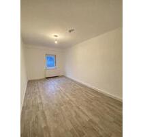 Zentral wohnen, ins Grüne schauen: renovierte 3-Zimmer-Wohnung mit Garten - Ettlingen