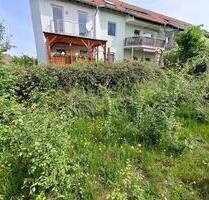 2-Zimmer-Wohnung im Grünen mit Balkon & Stellplatz in Barby