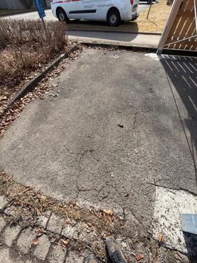 Foto - Pkw Stellplatz - 20,00&nbsp;EUR Miete,