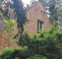 Kleines Haus und kleiner Bungalow auf großem Grundstück - Perleberg