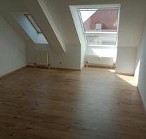 Geräumige 2-Raum-Dachgeschoss-Wohnung zu vermieten! - Weimar Lützendorf