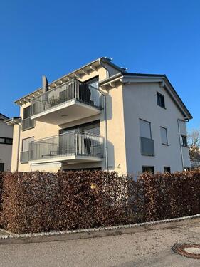 Foto - Neuwertige, moderne 3,5-Zimmer-Whg. mit Garten in Oberdischingen