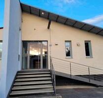 120qm Bürogebäude in 85137 Walting