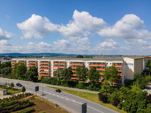 Foto - 4-Raumwohnung mit neuem Spielplatz lädt zum verweilen ein.