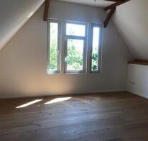 Schöne 2 Zi. - DG Wohnung im Zentrum von Lippstadt