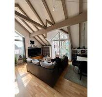 2,5-Zimmer-DG-Wohnung mit Wintergarten und TG-Stellplatz - Augsburg Haunstetten-Siebenbrunn