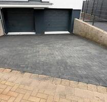 Garage mit elektrischem Tor und Steckdose - Langenhagen Engelbostel Garage mit elektrischem Tor und Steckdose - Langenhagen Engelbostel