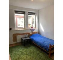 Ein Zimmer WG vermieten - 450,00&nbsp;EUR Kaltmiete, ca.&nbsp; 16,00&nbsp;m&sup2; in Marburg (PLZ: 35037)