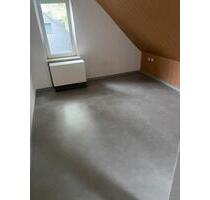 Dachgeschosswohnung zu vermieten - Bottrop Batenbrock