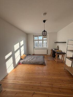 Foto - Vermiete ein Zimmer in Wg - 700,00&nbsp;EUR Kaltmiete, ca.&nbsp; 120,00&nbsp;m&sup2;