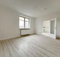 2-Raumwohnung mit Tageslichtbad und Balkon! - Glauchau