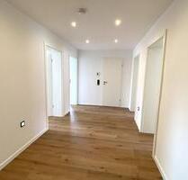 Sanierte Sanierte 4-Zimmer-Wohnung mit Loggia und Gartenanteil - Waldkraiburg