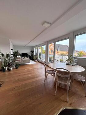 Foto - VERMIETUNG Möblierte 2-Zimmer-Wohnung mit 2 Balkonen in Cannstatt