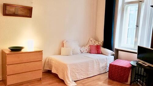 Foto - Zentral, grün, ruhig. Altbauwohnung in City West