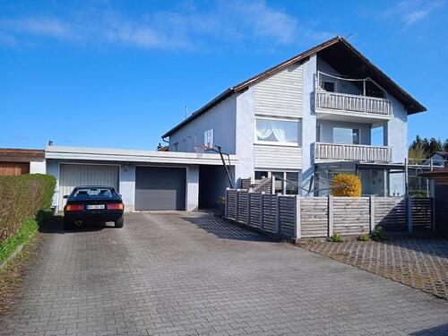 Foto - schöne 4 Zimmer Wohnung 1. OG. mit 118 qmBalkon