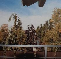 2 Zimmer Wohnung (DG) in 3 Parteien Haus - Gröbenzell