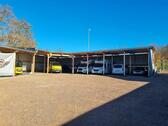 Foto - Stellplatz für Wohnmobile , Fahrzeuge aller Art in einem Carport