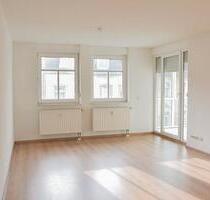 Preiswerte 2-Zimmer-Wohnung mit Wintergarten - Plauen Altstadt