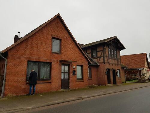 Foto - 2 Familienhaus mit Einliegerwohnung - auch Mietkauf