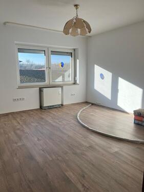 Foto - Helle WOHNUNG im 1.OG - 675,00&nbsp;EUR Kaltmiete, ca.&nbsp; 75,00&nbsp;m&sup2;