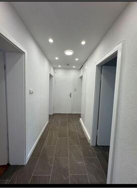Foto - Frisch renovierte 3-Zimmer Wohnung in zentraler Lage