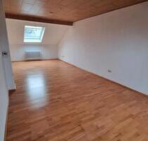 Helle DG-Wohnung mit 2,5 Zimmern in Stolberg Breinig - Stolberg (Rhld.) Gressenich