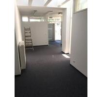 Moderne Gewerbeimmobilie mit vielseitigen Nutzungsmöglichkeiten - Sankt Ingbert