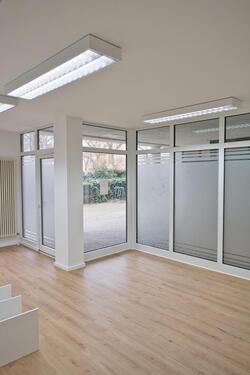 Foto - Helles Büro mit separaten Eingang im Coworking-Space zu vermieten