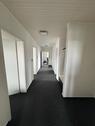 Foto - Büro mit Garage und Stellplätzen