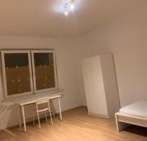 Möbliertes WG-Zimmer in Holsterhausen ab 1. Dec. 2025 verfügbar! - Essen Stadtbezirk III