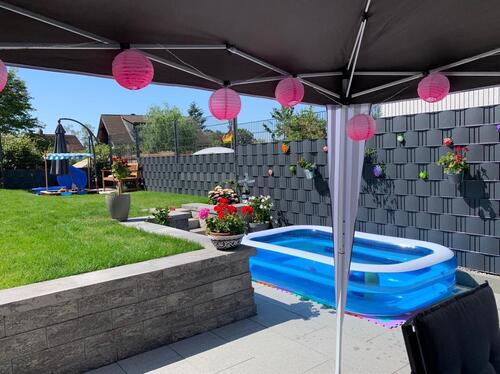 Foto - Einfamilienhaus mit Garten und Garage