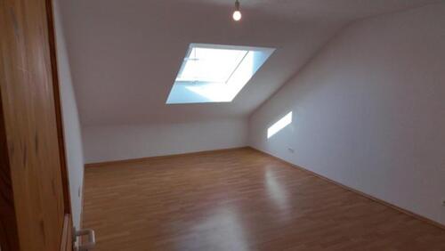 Foto - Dachgeschoßwohnung in Maintal zum Kaufen