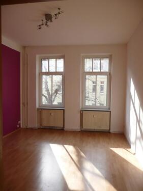 Foto - Provisionsfrei: WG-taugliche 4-Zimmer-Wohnung mit Balkon in Alto
