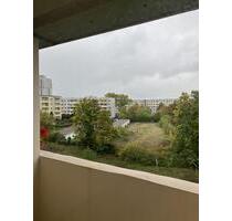 3 Zimmerwohnung mit Balkon und EBK - Halle (Saale) Damaschkestraße