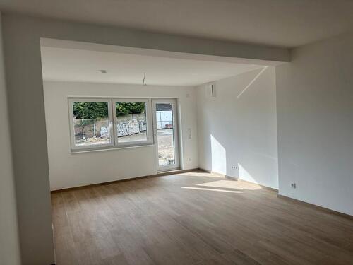 Foto - 3 Zimmer Wohnung zu vermieten - 1.200,00&nbsp;EUR Kaltmiete, ca.&nbsp; 77,00&nbsp;m&sup2;