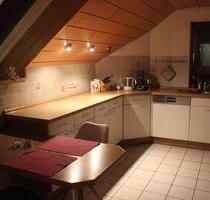 4,5-Zi-WHG mit Balkon, EBK, Garage ab 15.11. frei - Untermünkheim