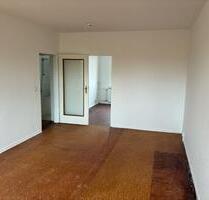 * Einzugsbereit * älterer Fußboden * Dichterviertel * - Halle (Saale) Halle-Neustadt