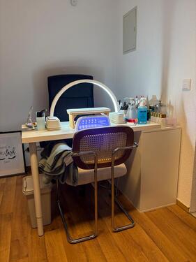 Foto - Kosmetikstudio Nageltisch zu vermieten