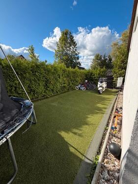Foto - Charmante 4-Zimmer-Haushälfte mit großzügigem Garten & Terrasse