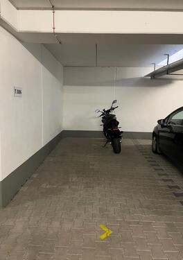 Foto - Halber Stellplatz für Motorrad oder Fahrrad im Seetor Campus