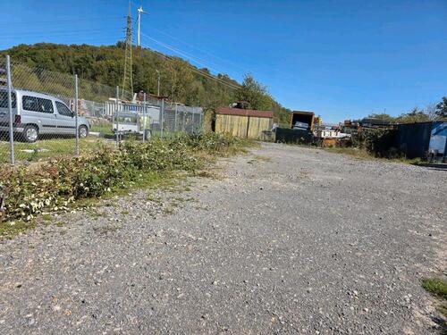 Foto - Aussenstellpatz zu vermieten - 900,00 EUR Miete,