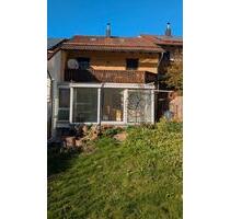 ruhiges 4-Zimmer-Reihenhaus mit Wintergarten, Kachelofen und EBK - Deggendorf