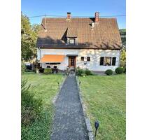 Geräumiges Ein-Zweifamilienhaus in Siegen - Eiserfeld