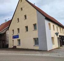 freistehendes Haus mit 2 Wohnungen (5+2 Zimmer) + Garten + ELW - Hohenstein