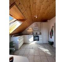 Vermiete DG Wohnung in Höchberg