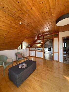 Foto - 3 Zimmer Dachgeschoßwohnung in Höchberg