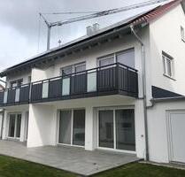 Attraktive neue 4-Zi.-Doppelhaushälfte mit gehobener Ausstattung - Schnelldorf